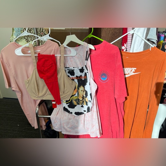 LIVE SHOW Listing 🌸☺️💖 Starting Bids 🙂$1 🙂$3 🙂$5 on ALL items in this Show - Picture 4 of 5